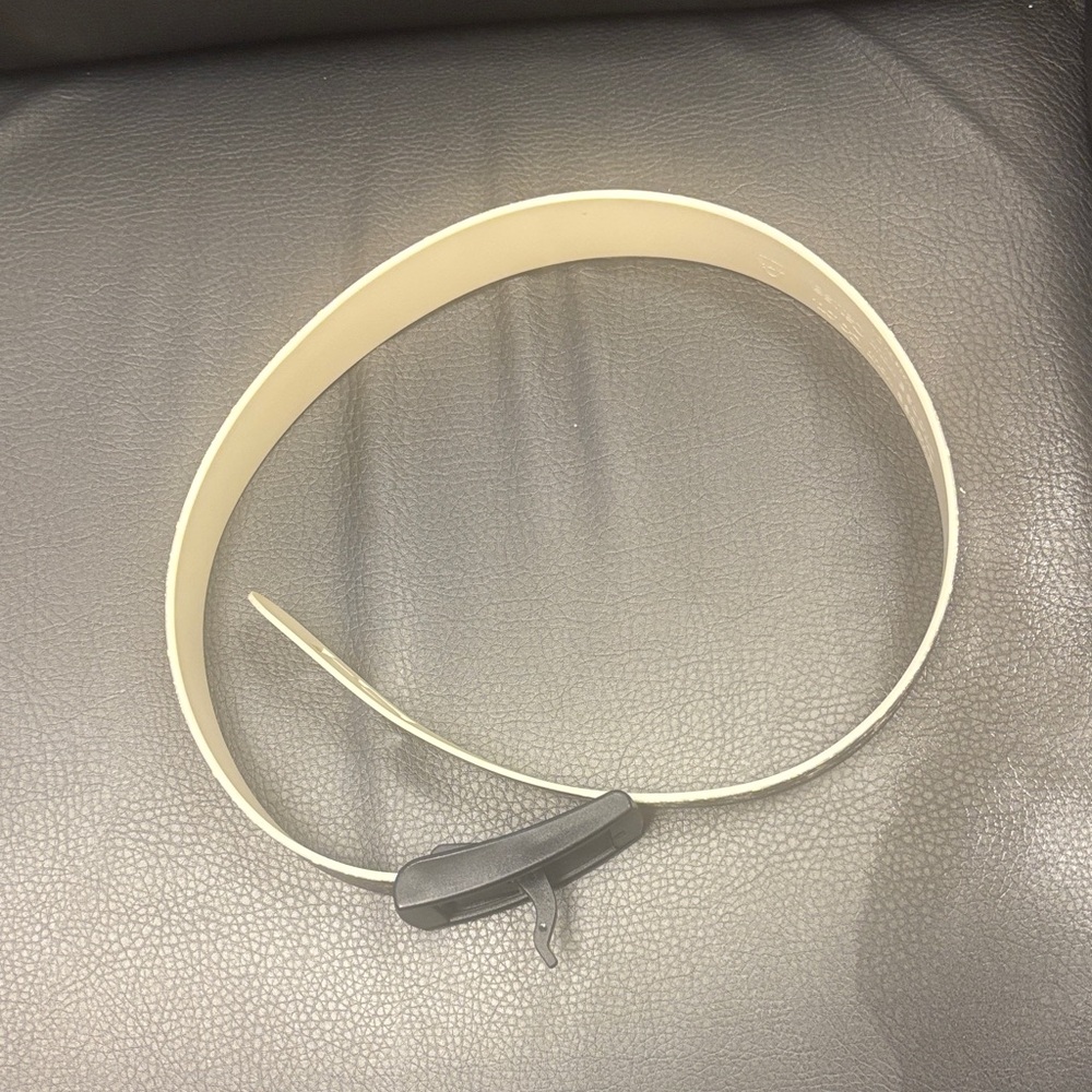 Elegant Cream and Black Women's Belt